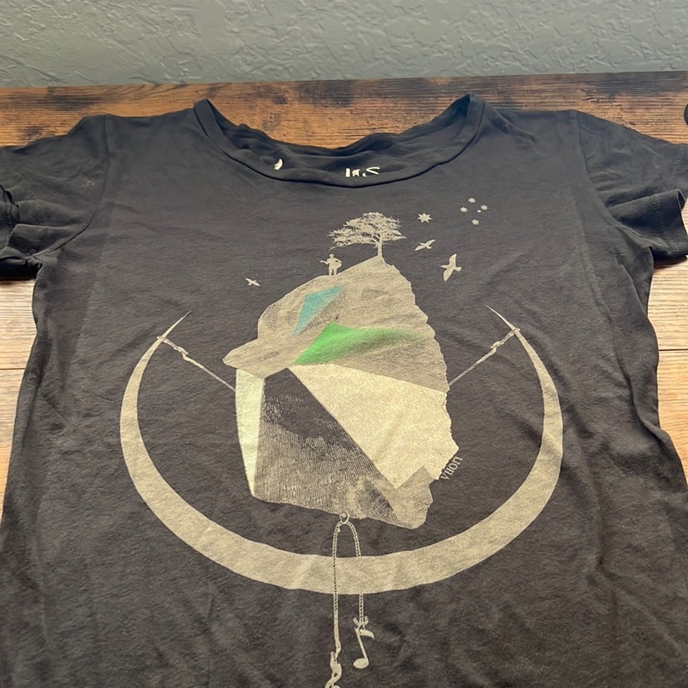 Dark gray T shirt